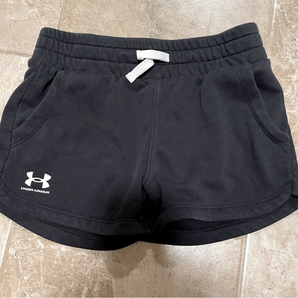💚 3/$15 Under Armor Black Shorts, XS